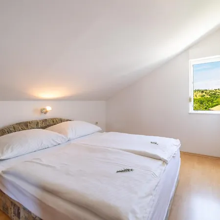 Visnja Apartament Lopar