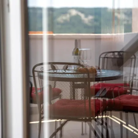 Apartment Visnja