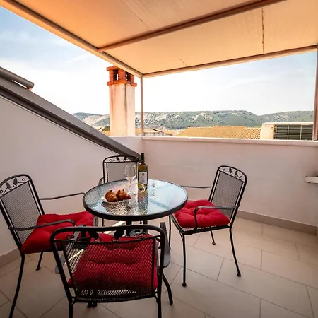 Visnja Apartment *