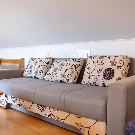 Visnja Apartment Lopar