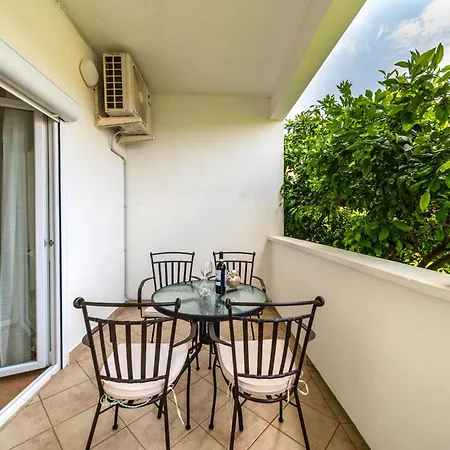 Visnja Apartment Lopar
