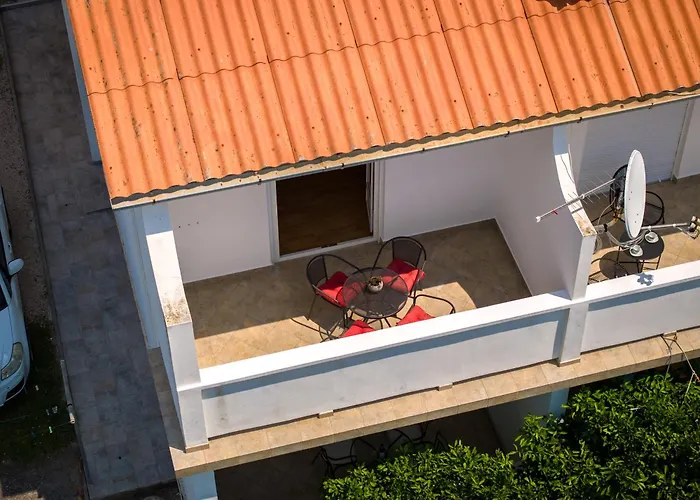Visnja Apartament *